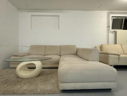 Beiges Ecksofa in L-Form