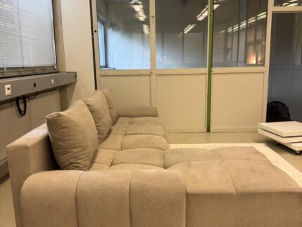 Wunderschönes Bubble Ecksofa in Beige mit Schlaffunktion