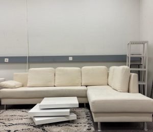 Hellgraues Ecksofa mit Bettfunktion – Occasion Sofa kaufen bei SofaLab