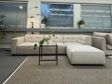 Sofa mit Hooker und kostenloser Lieferung