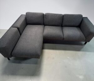 Cozy corner sofa with removable pillows