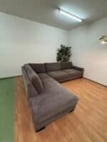 Elegantes Ecksofa mit waschbaren Kissenbezügen – Occasion Sofa kaufen bei SofaLab