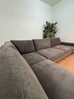 Elegant corner sofa with washable pillowcases – buy Occasion sofa at SofaLab