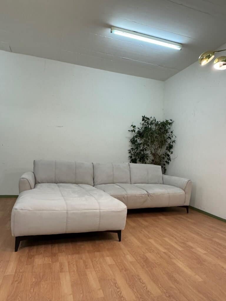 Wunderschönes Ecksofa in Creme-Beige – Occasion Sofa kaufen bei SofaLab