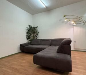 Corner sofa with fully adjustable pillows – buy Occasion sofa at SofaLab