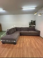 Elegantes Ecksofa mit waschbaren Kissenbezügen – Occasion Sofa kaufen bei SofaLab