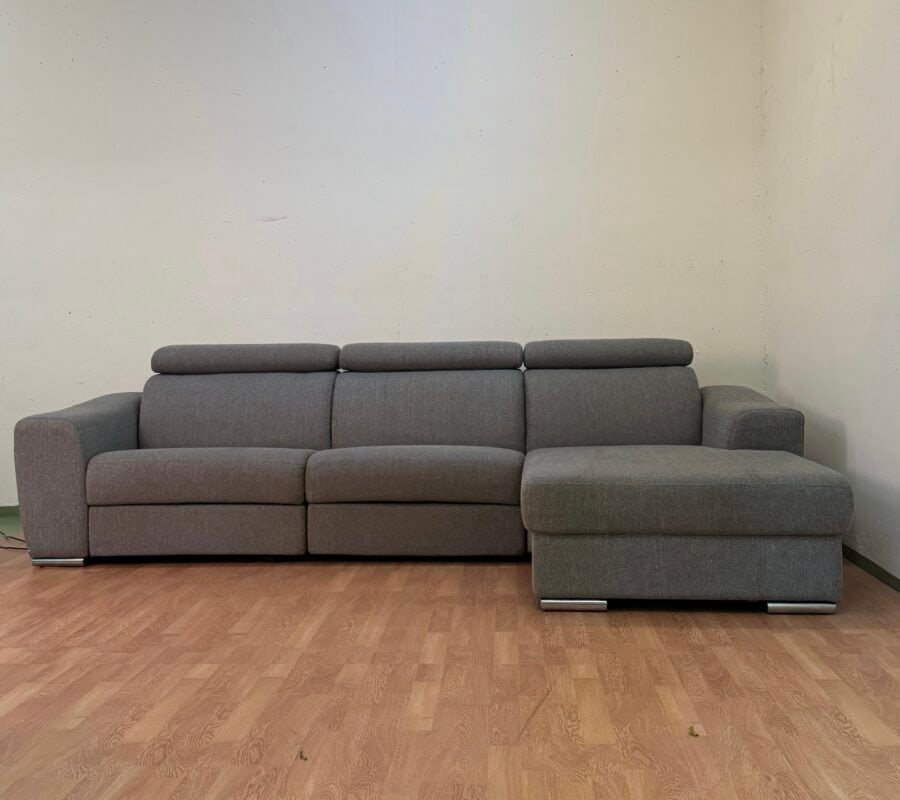 Livique Corner Sofa Dario Grey with Relax function – Occasion sofa for sale at SofaLab