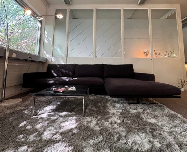 Cosy Corner Sofa Black – Occasion sofa for sale at SofaLab