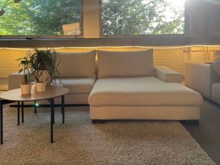 Beiges Ecksofa mit abwaschbaren Kissenbezügen – Occasion Sofa kaufen bei SofaLab