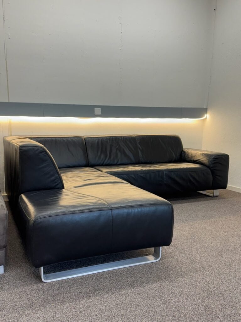 Corner Sofa black buffalo leather – Occasion sofa for sale at SofaLab