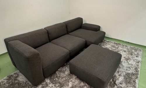 Cassina Mex Cube Grey Sofa by Piero Lissoni – Occasion Sofa for sale at SofaLab