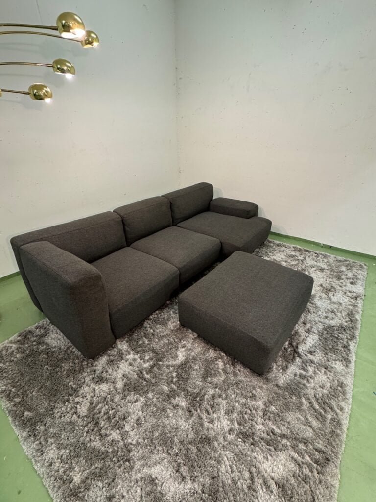 Cassina Mex Cube Grey Sofa by Piero Lissoni – Occasion Sofa for sale at SofaLab
