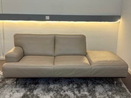 „Black Label“-Sofa Beige von Willi Schilliger – Occasion Sofa kaufen bei SofaLab