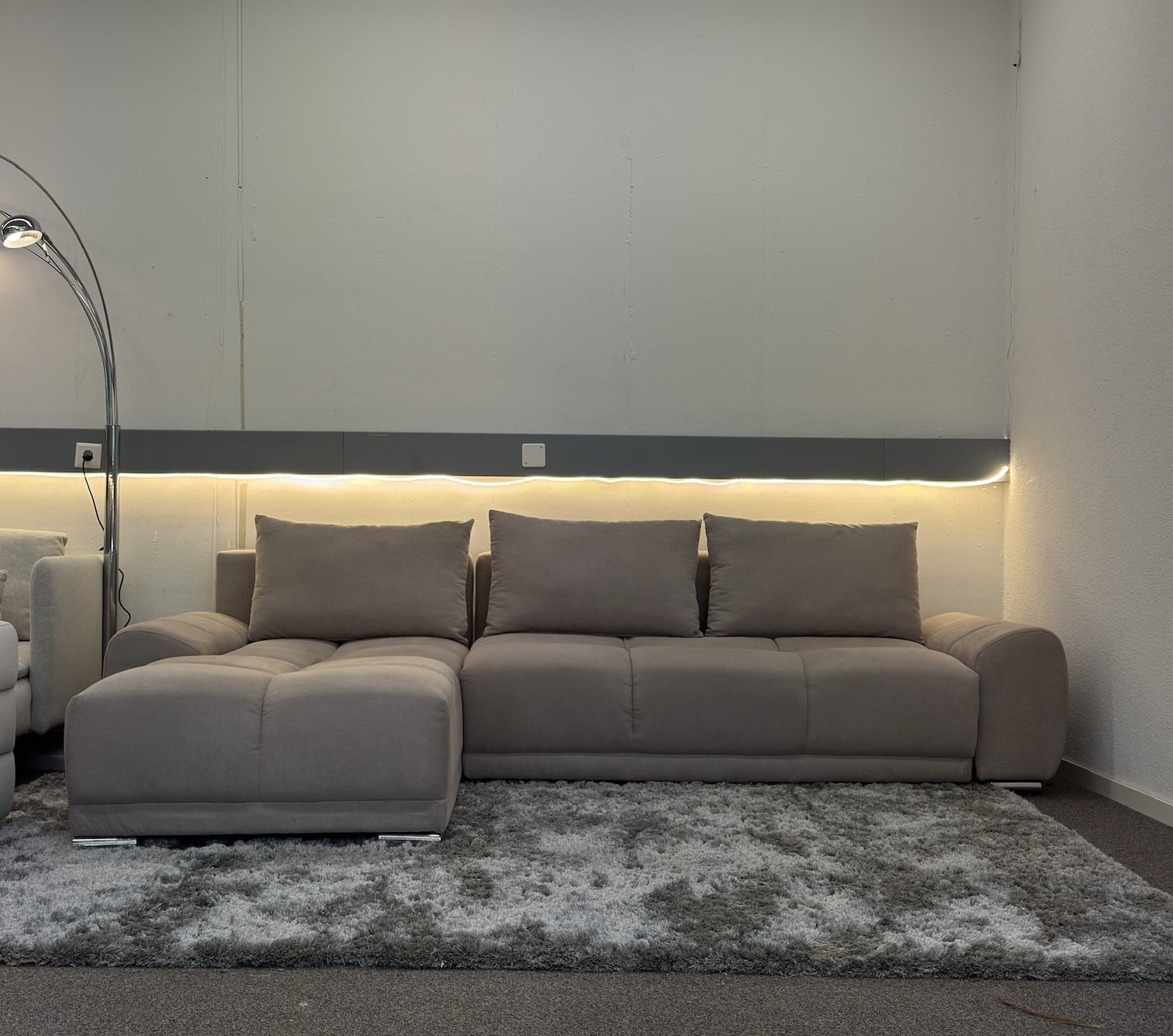 IMG_7852 Ecksofa Sandbeige mit Schlaffunktion – Occasion Sofa kaufen bei SofaLab