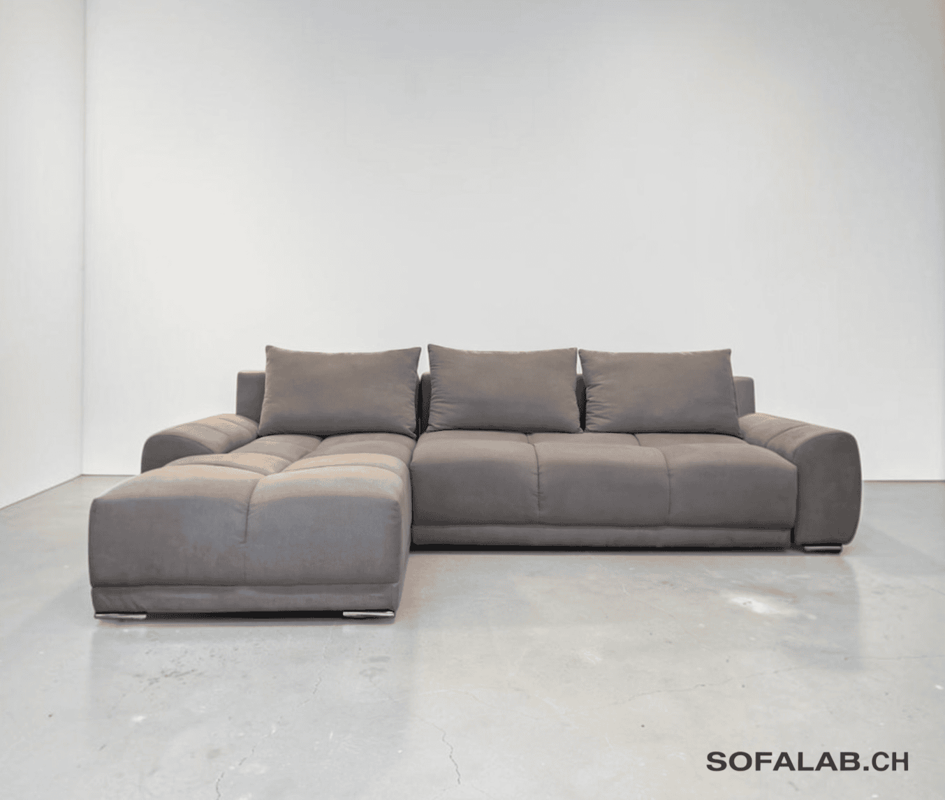 Photoroom_20260901_195522 Ecksofa Sandbeige mit Schlaffunktion – Occasion Sofa kaufen bei SofaLab