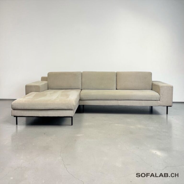 Corner Sofa with Longchair beige fabric and all the pillows – buy Occasion Sofa at SofaLab