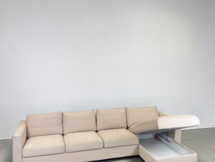 Corner Sofa made of beige fabric with removable pillows – buy Occasion sofa at SofaLab