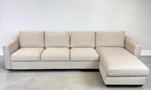 Corner Sofa made of beige fabric with removable pillows – buy Occasion sofa at SofaLab