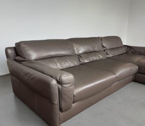Corner Sofa Of natural leather, of tobacco brown