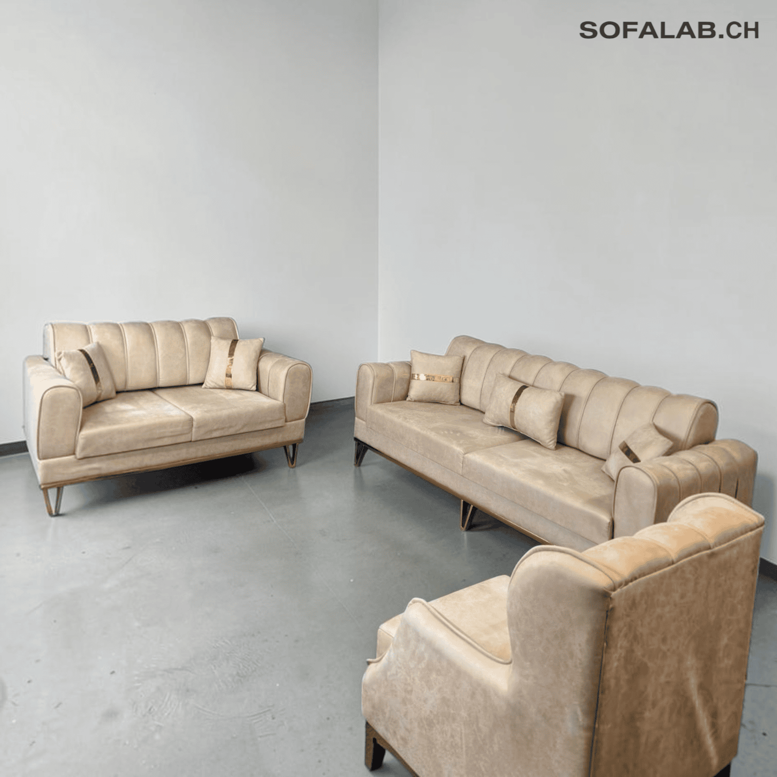 Photoroom_20260924_162242 3-teiliges Wohnzimmer-Sofaset Sandbeige – Occasion Sofa kaufen bei SofaLab
