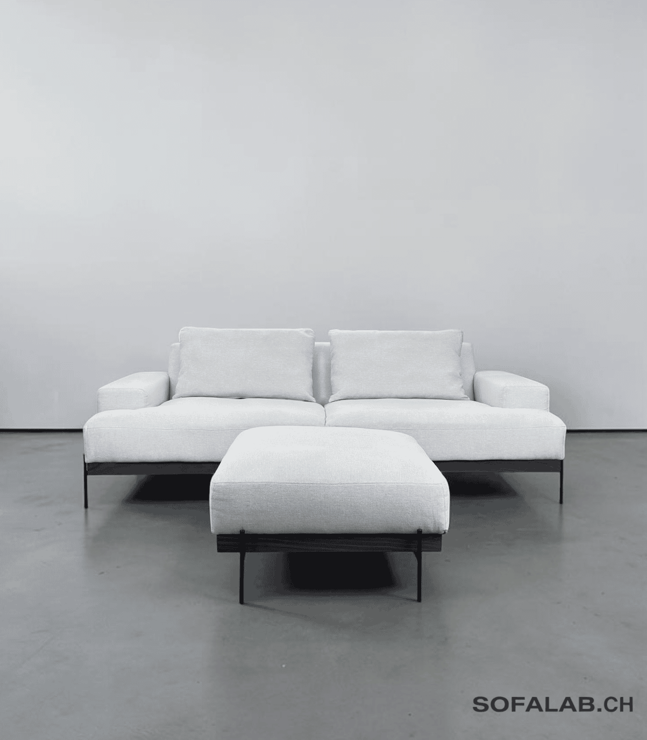 Photoroom_20260928_201632 2-Sitzer-Sofa-Set Hellbeige mit Fußstütze – Occasion Sofa kaufen bei SofaLab