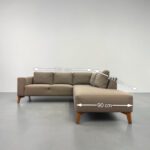 Ecksofa aus olivgrünem Stoff mit Holzfüssen - Image 9